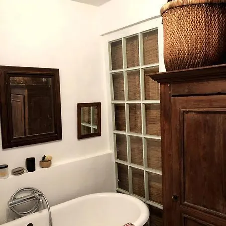 Atypical Town House In Uzes. * Uzes